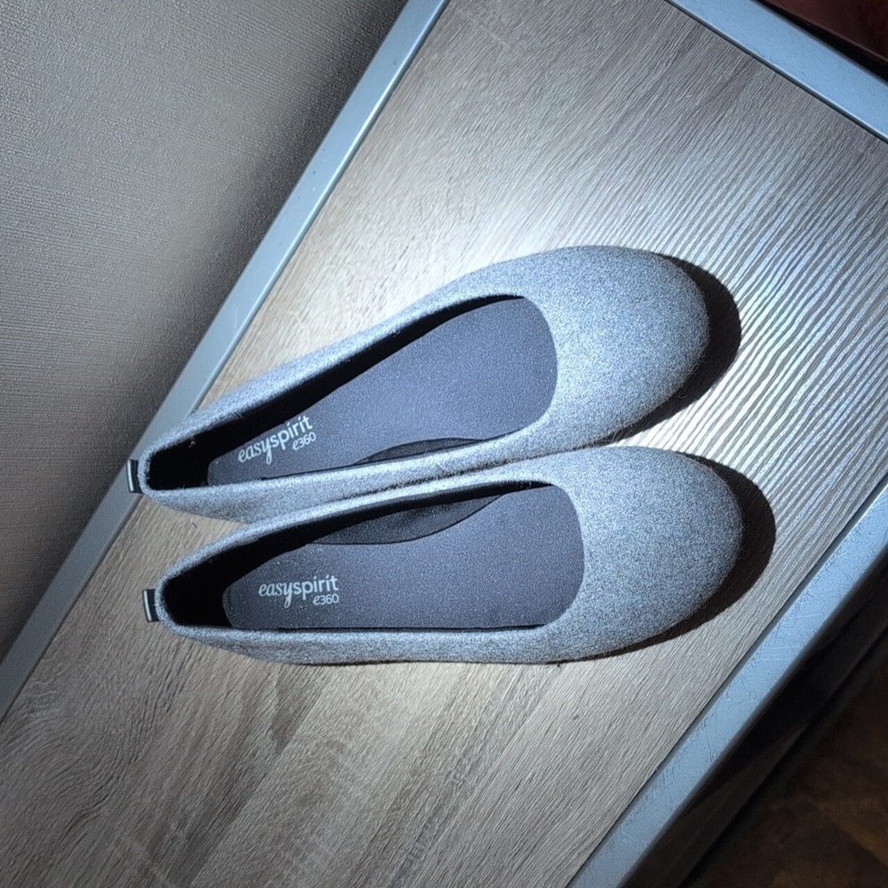Easy Spirit e360 Gray Ballet Flats